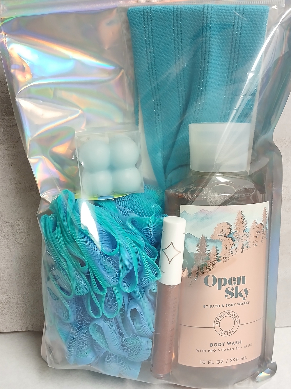 Bath & Body Works Open Sky Blue Pampering Set